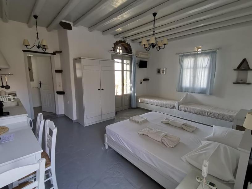 Elia Apartments Agios Romanos Extérieur photo