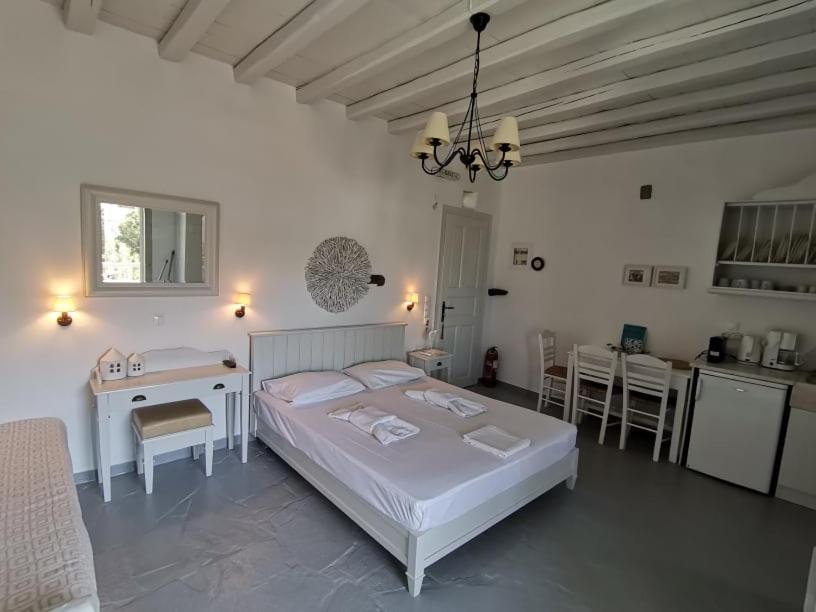 Elia Apartments Agios Romanos Extérieur photo